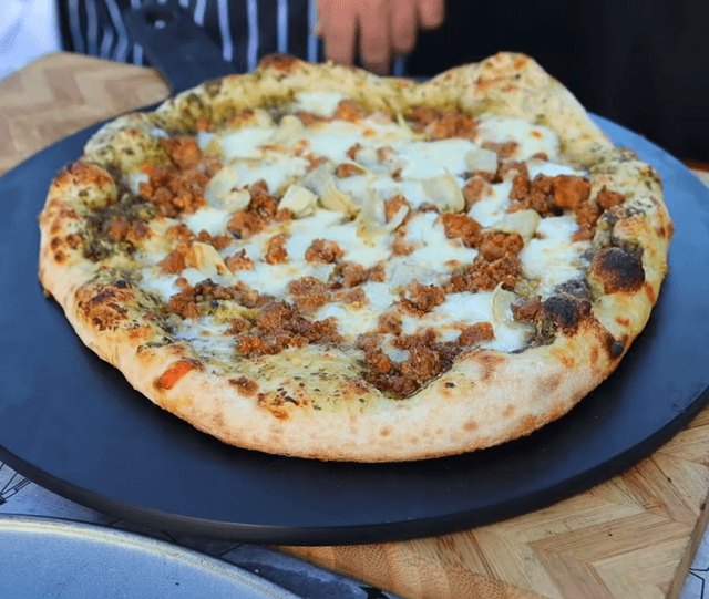 Green Beef Pizza